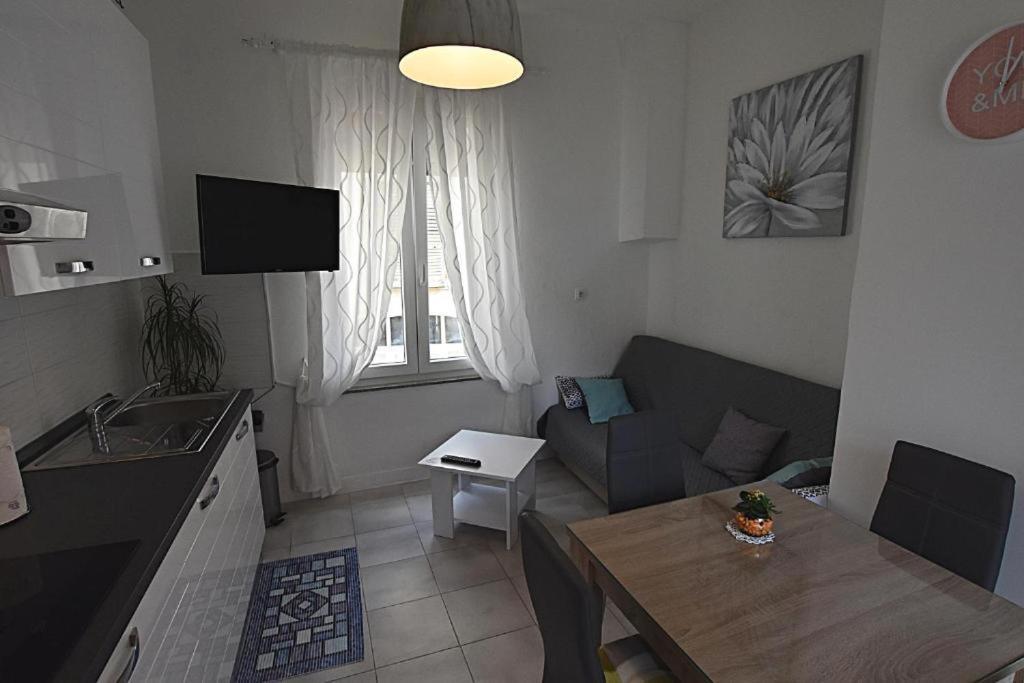 Gita In The Center Of Zadar Appartement Buitenkant foto